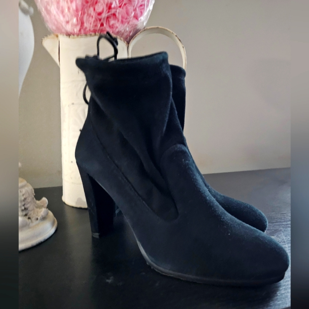"CLEARANCE* Stuart Weitzman 'Glove' ankle booties